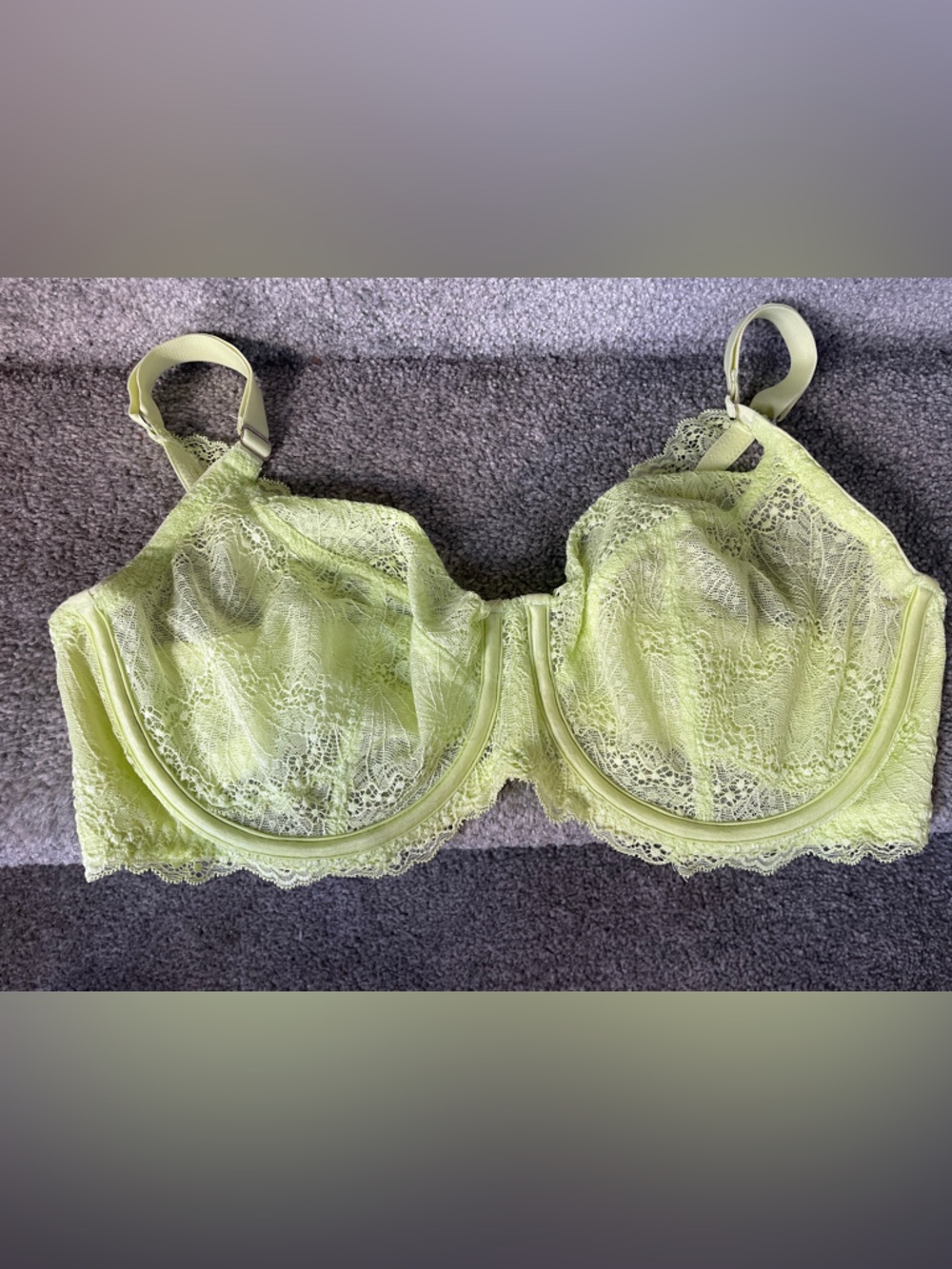 Victorias Secret Lace Underwire Bra in Light Lime - Women Intimates 34DD